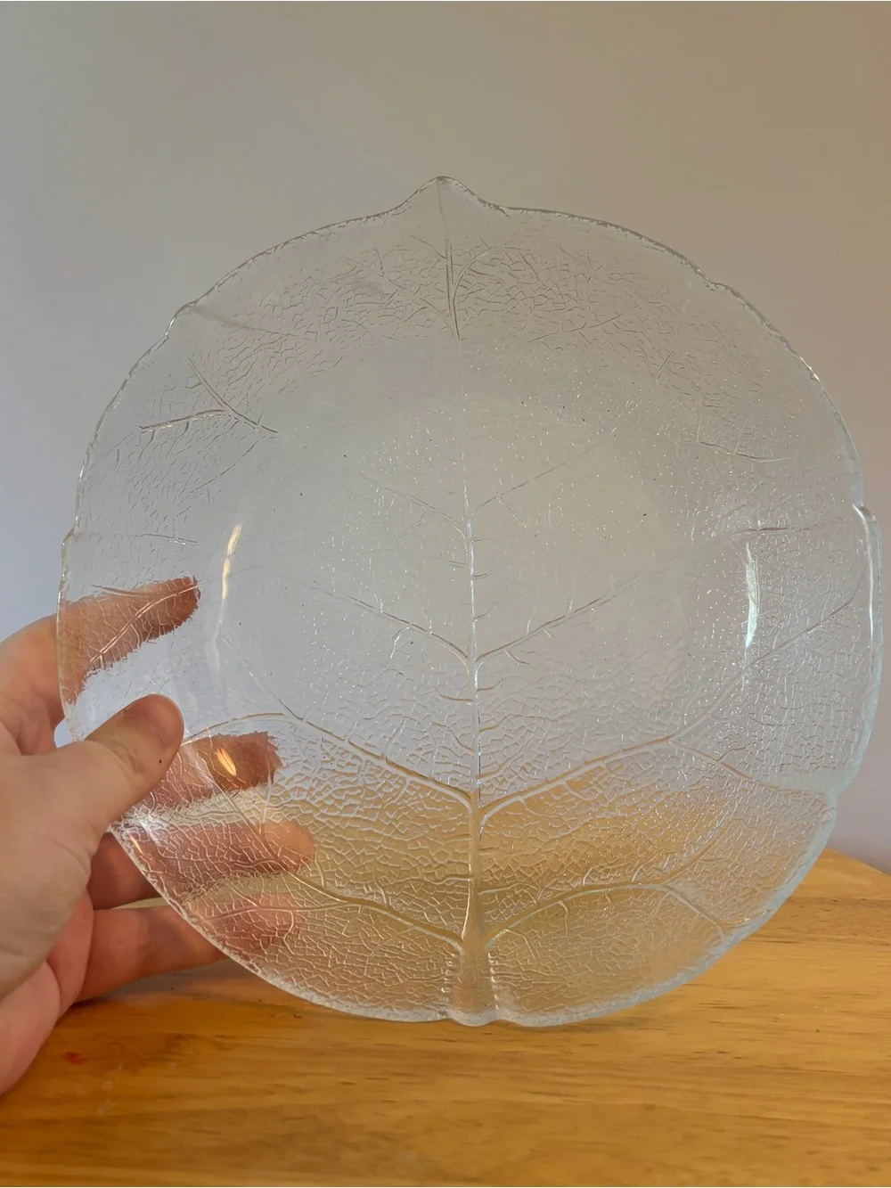 Vintage Arcoroc France “Aspen” Leaf-Pattern Clear Glass Salad Plate 7.5 inches